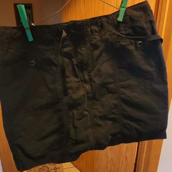 Black skort - Picture 4 of 7